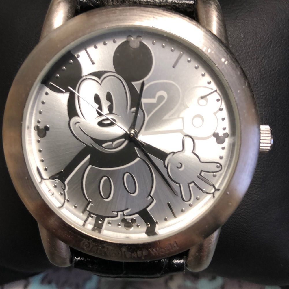 28 years Disney limited edition